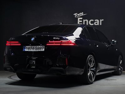 صورة 3 لـ 2024 BMW 5 SERIES