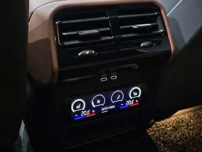 2024 BMW 5 SERIES — миниатюра 29