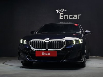 صورة 2 لـ 2024 BMW 5 SERIES
