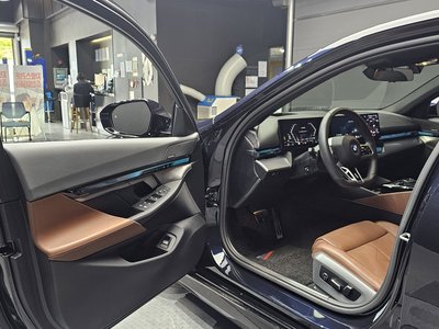 2024 BMW 5 SERIES — миниатюра 13