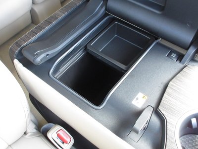 صورة مصغرة 51 لـ 2025 Toyota LAND CRUISER 300