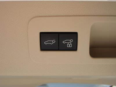 صورة مصغرة 16 لـ 2025 Toyota LAND CRUISER 300