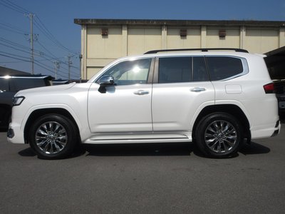 صورة مصغرة 11 لـ 2025 Toyota LAND CRUISER 300