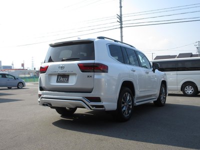صورة مصغرة 18 لـ 2025 Toyota LAND CRUISER 300