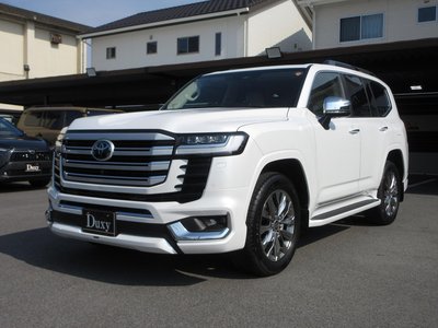 صورة 8 لـ 2025 Toyota LAND CRUISER 300