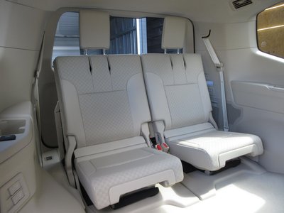 صورة 61 لـ 2025 Toyota LAND CRUISER 300