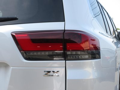 صورة مصغرة 29 لـ 2025 Toyota LAND CRUISER 300