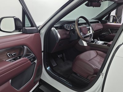صورة 10 لـ 2025 LAND Rover RANGE ROVER