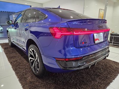 AUDI Q8 SPORTBACK E-TRON - 8