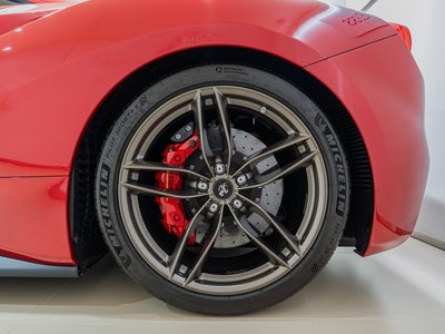 صورة 11 لـ 2017 Ferrari 488 GTB