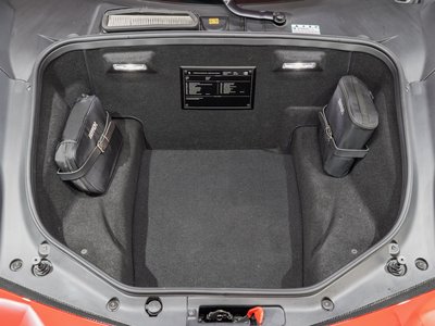 صورة 13 لـ 2017 Ferrari 488 GTB
