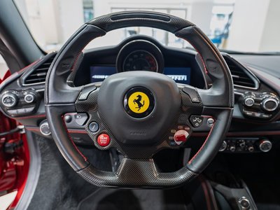 صورة 2 لـ 2017 Ferrari 488 GTB