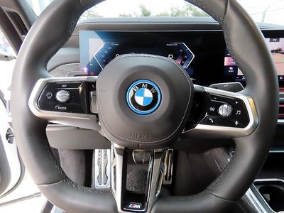 BMW I7 - 8