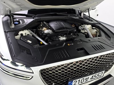 صورة 7 لـ 2022 Genesis GV70