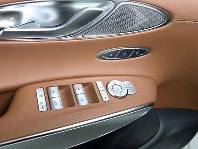 2022 Genesis GV70 — миниатюра 29