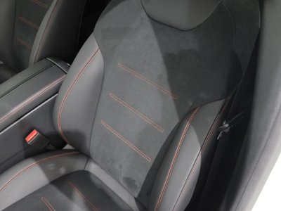 2025 Mercedes-BENZ GLB — миниатюра 28