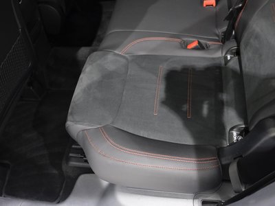 2025 Mercedes-BENZ GLB — миниатюра 39