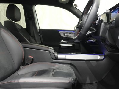 2025 Mercedes-BENZ GLB — миниатюра 19