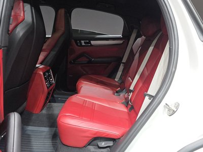 صورة مصغرة 18 لـ 2023 Porsche CAYENNE
