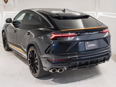 LAMBORGHINI URUS - 5