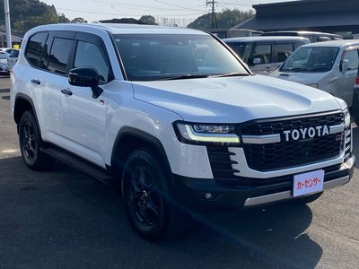 TOYOTA LAND CRUISER 300 - 9