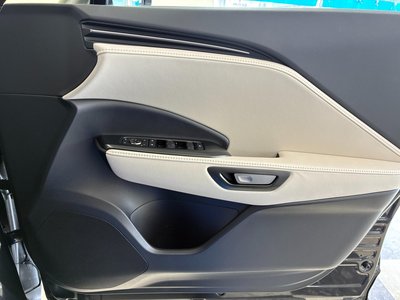2026 Lexus LBX 缩略图 23