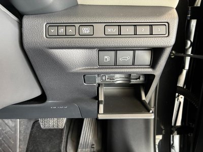 2026 Lexus LBX 缩略图 18