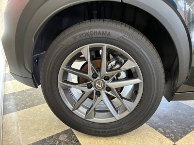 2026 Lexus LBX 缩略图 38