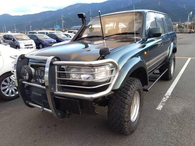 TOYOTA LAND CRUISER 80 - 1