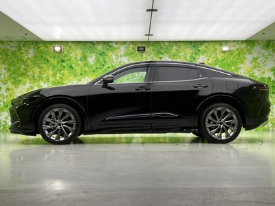 TOYOTA CROWN CROSSOVER - 2