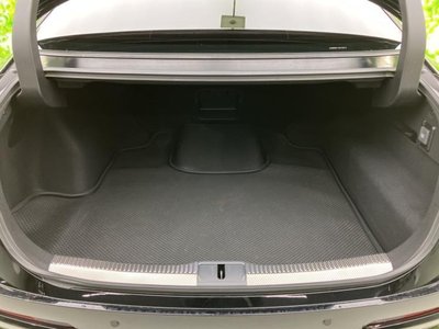 TOYOTA CROWN CROSSOVER - 8