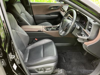 TOYOTA CROWN CROSSOVER - 4