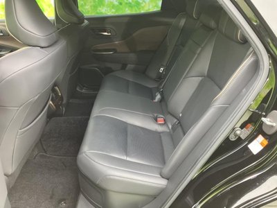 TOYOTA CROWN CROSSOVER - 7