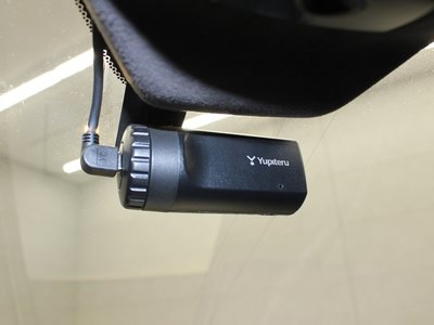 2017 Aston Martin V8 thumbnail 18