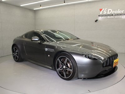 2017 Aston Martin V8 照片 1