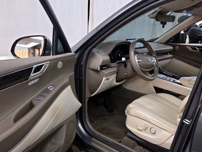 GENESIS GV80 - 10