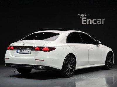 2025 Mercedes-BENZ E-CLASS — фото 4