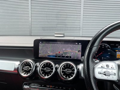 2022 Mercedes-BENZ GLB — миниатюра 31