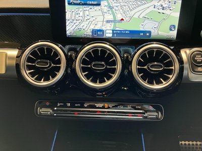 2023 Mercedes-BENZ GLB thumbnail 31