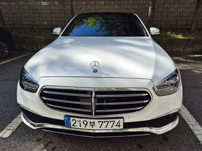 MERCEDES-BENZ E-CLASS - 1