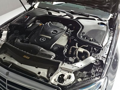 MERCEDES-BENZ E-CLASS - 7