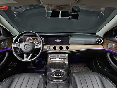 MERCEDES-BENZ E-CLASS - 4