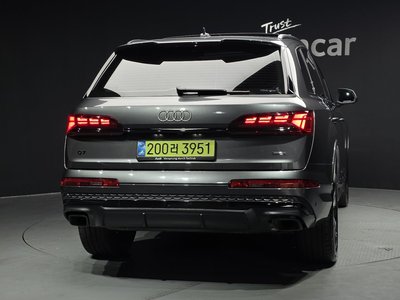 AUDI Q7 - 3