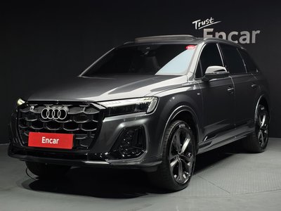 AUDI Q7 - 1