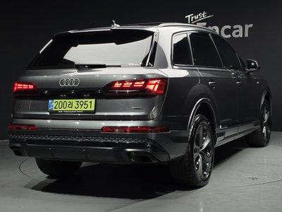 AUDI Q7 - 4