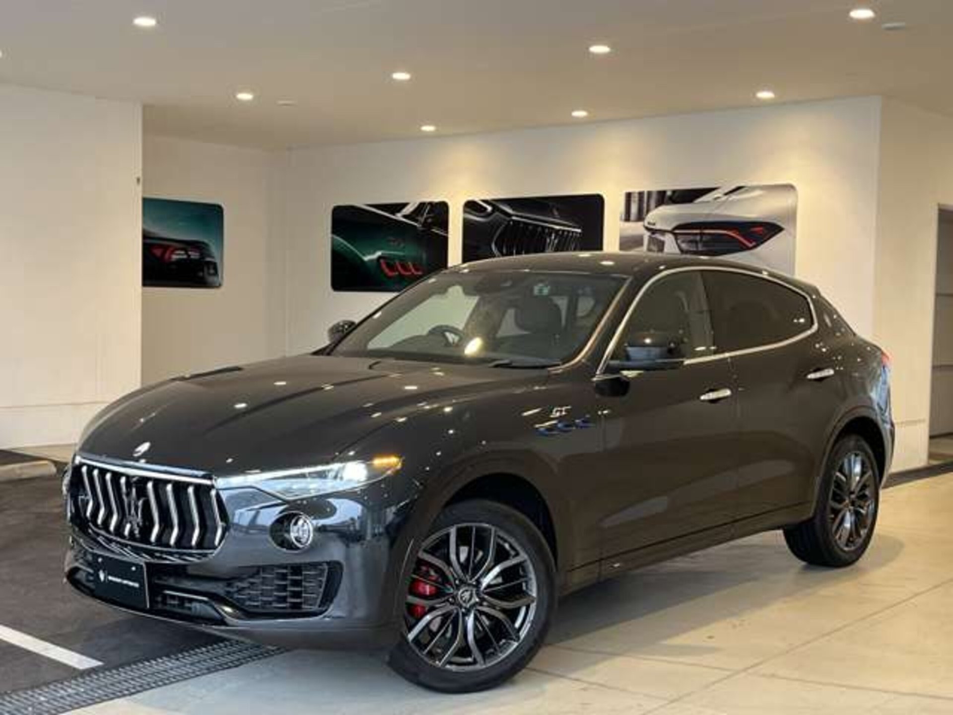MASERATI LEVANTE - View 1