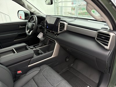 2022 Toyota TUNDRA — миниатюра 40