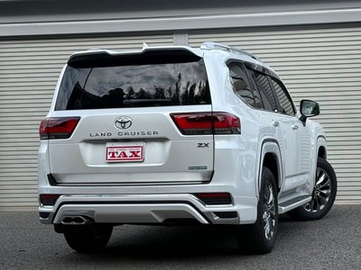 TOYOTA LAND CRUISER 300 - 3