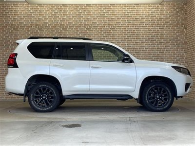 صورة مصغرة 37 لـ 2023 Toyota LAND CRUISER PRADO