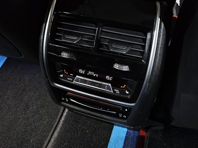 2020 BMW X7 缩略图 33